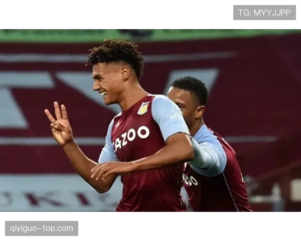 沃特金斯国家队为何难获首发？战术适配与角色竞争分析