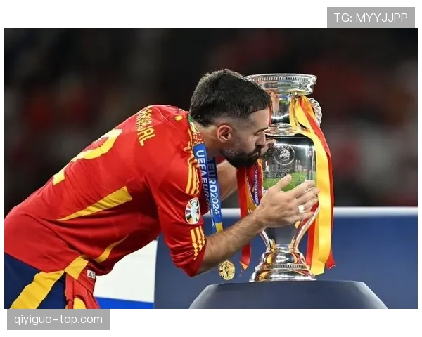 罗德里：西班牙中场核心作用与欧洲杯夺冠重建分析