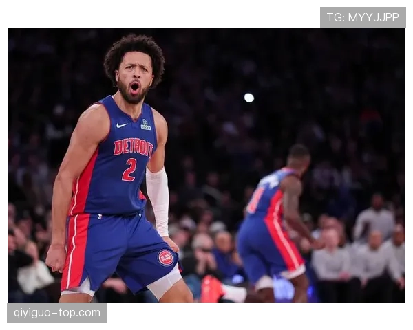 凯德·坎宁安凭借突破与防守提升球队关键时刻效率