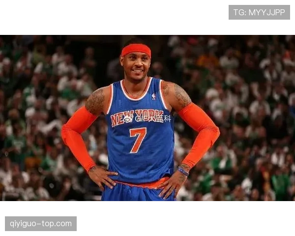 卡梅隆·安东尼利用无球跑动提升得分结构，拉开进攻空间明显超过巅峰期