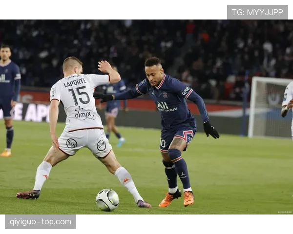 法甲主力赛季表现亮眼：奥纳纳的五大联赛起点